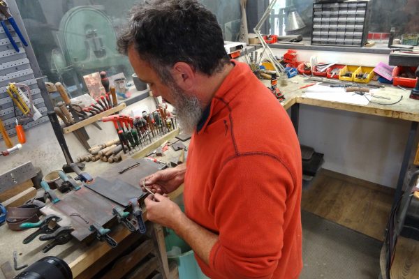 Benoît Maguin coutelier - chemins de saint jacques de compostelle cluny lyon conques le puy en velay