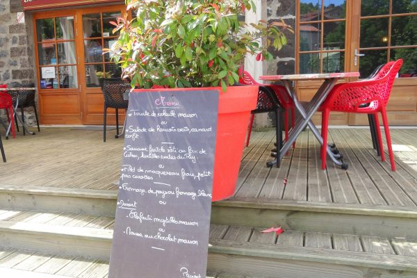 auberge des lys du chateau saint vidal le puy en velay chemins de saint jacques de compostelle (12)