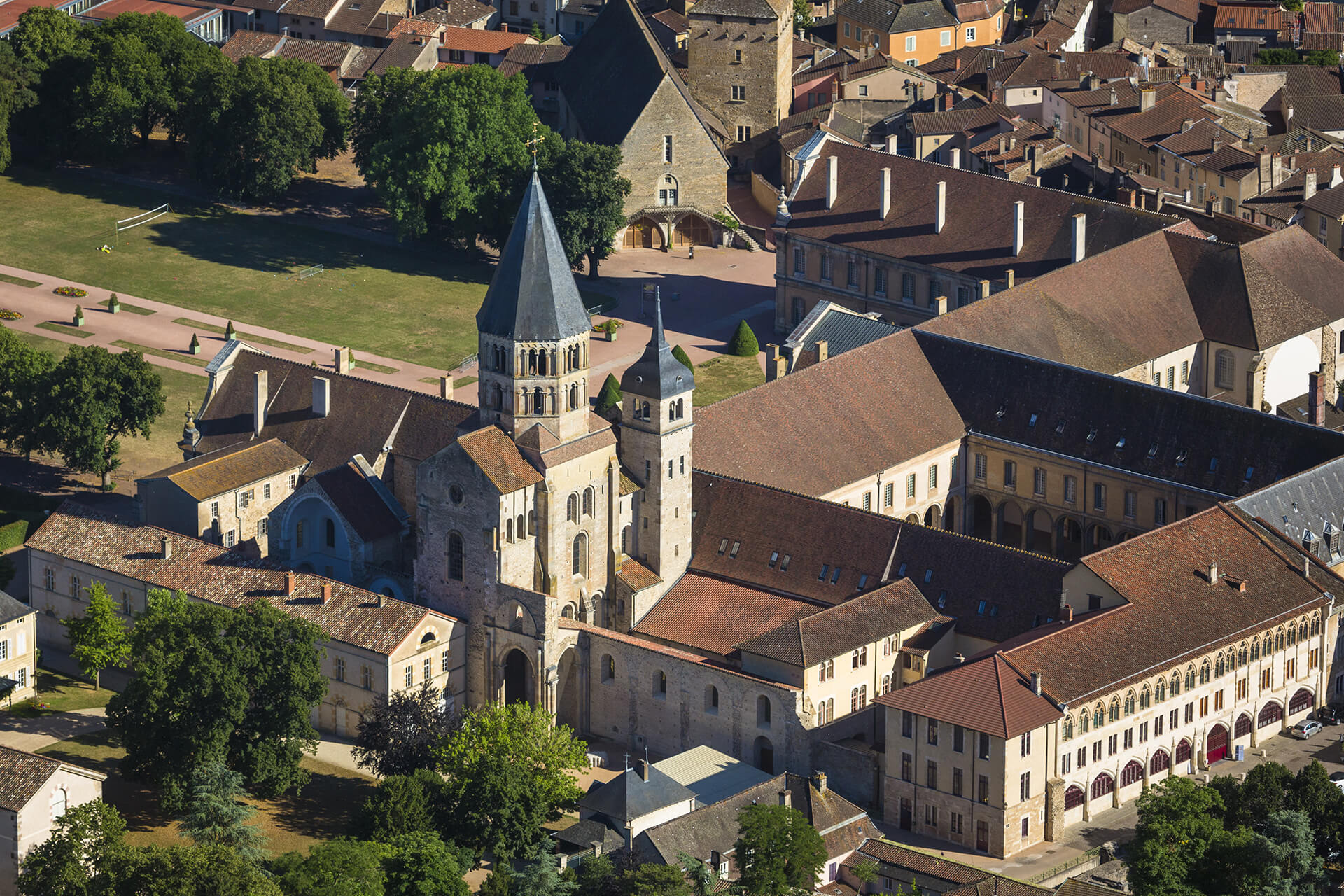 La célèbre abbaye de Cluny - Chemin de Saint Jacques