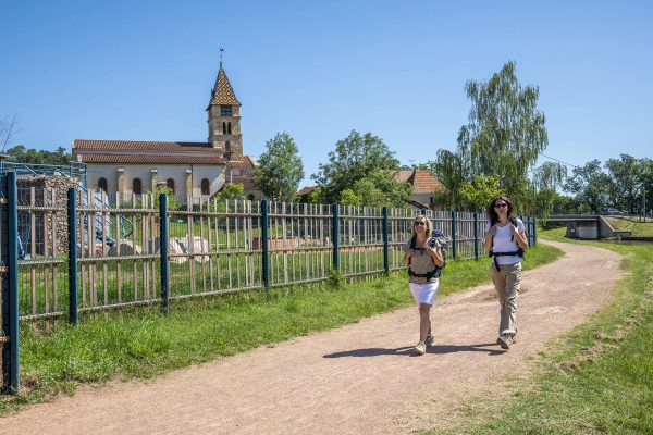 le canal de Briennon dans le roannais Loire chemin de Cluny Le Puy en Velay Chemins de Saint Jacques de Compostelle (2)