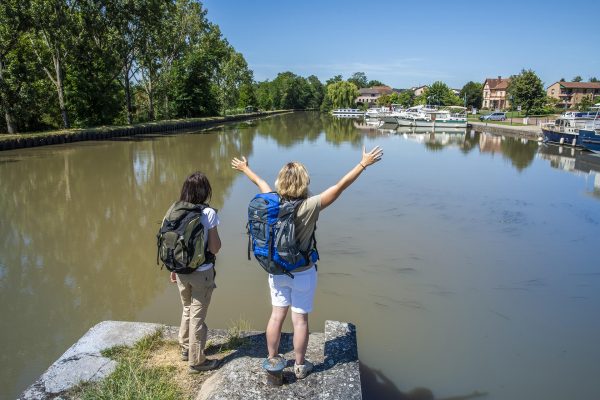 le canal de Briennon dans le roannais Loire chemin de Cluny Le Puy en Velay Chemins de Saint Jacques de Compostelle (8)