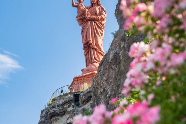 Auvergne-Rhône-Alpes - Haute-Loire - Le Puy-en-Velay Statue Notre Dame de France 022