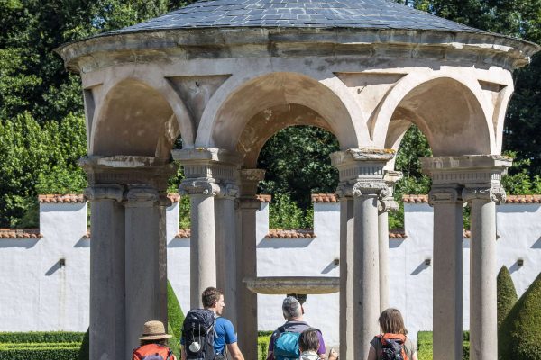 Auvergne-Rhone-Alpes - Haute-Loire - Le chemin de Compostelle de Cluny au Puy-en-Velay - Dans le Forez, au chateau de La Batie d'Urfe-100 (15)-min