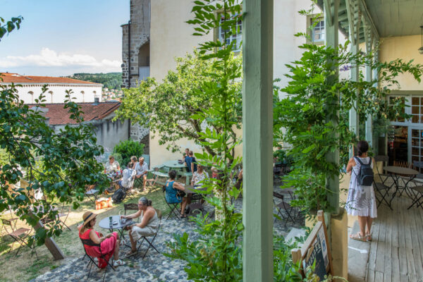 Auvergne-Rhône-Alpes - Haute-Loire - Le Puy-en-Velay - Le jardin du musée du Camino-2